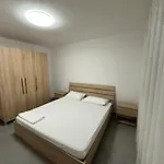Deluxe * Përmet